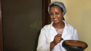 ፅገ ምስ ዘዳለወቶ ሽሮ