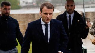 Emanuel Macron arahabwa amahirwe yo gutorwa kuba perezida w'Ubufaransa