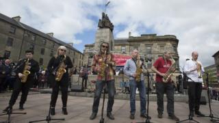 Saxophone tribute