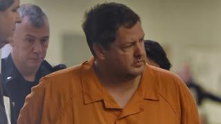 コーレップ容疑者には2003年にバイク店で4人を殺害した容疑がかけられている