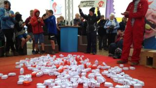 protest cymdeithas