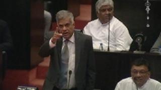 අගමැති රනිල් වික්රමසිංහ පාර්ලිමේන්තුව අමතා අදහස් දක්වමින්