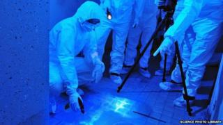 Forensic team in training (c) SPL