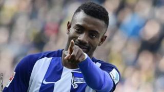 Salomon Kalou ayaa horay u shaaciyay in uusan dheeli doonin koobka Qaramada Qaaradda Afrika ee sanadka 2019ka