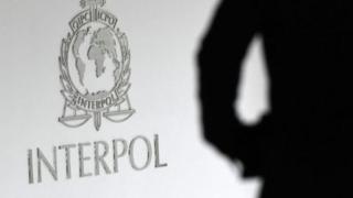 Polisi wa kimataifa Interpol wametoa ilani uya kukamatwa kwa wauaji wanne wa Kim Jong nam