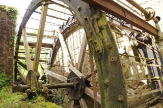 Mill wheel at Ennish Mill
