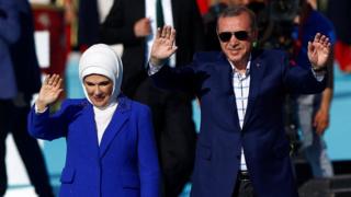 Turkish President Erdogan, accompanied by his wife Emine. Photo: May 2016