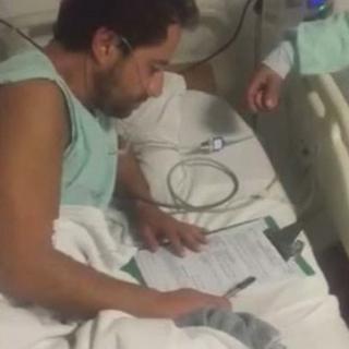 Rafael Uribe recibe la notificación de arresto