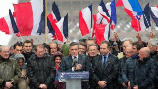 Francois Fillon wuxu u badheedhay roob da'ayey si uu taageerayaashiisa ula hadlo
