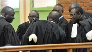 Les magistrats et le personnel judiciaire burkinabè observent une grève depuis.