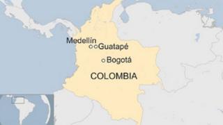 Six personnes sont mortes et plusieurs autres sont portées disparues après un naufrage dans le lac de Guatapé.