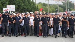 15-июнда башталган «Акыйкат жүрүшү» деп аталган акциянын катышуучулары дээрлик 400 чакырым жолду басып өтүштү.