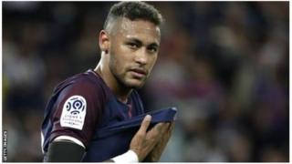 Neymar amaze gutsinda ibitego bitatu mu mikino ibiri amaze gukinira PSG