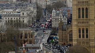 Le maire de Londres a demandé à la population de ne pas se laisser intimider.
