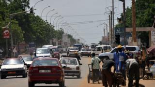 Vue d'une rue de la capitale du Niger, Niamey (illustration)