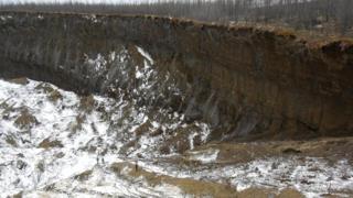 Почва здесь круглый год находится в замерзшем состоянии