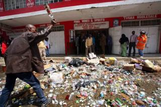 Ubutegetsi bwa Kenya bumaze igihe bugwanya inzoga zitemewe n'amategeko
