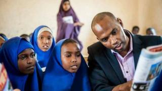 Ra'iisul wasaare Kheyre wuxuu horey uga soo shaqeeyay arrimaha gargaarka
