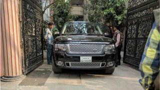 মূসা বিন শমসেরের আটক করা রেঞ্জ রোভার গাড়ি