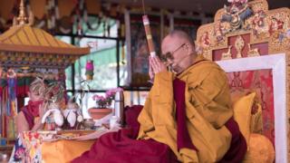 Dalai Lama, Tibet, Cina