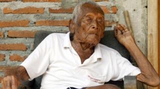 โกโต โซดิเมดโจ ชาวอินโดนีเซียผู้เชื่อว่าตนเองมีอายุถึง 146 ปี