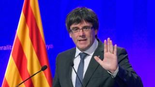 Prezida wa Catalogne Carles Puigdemont