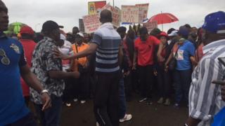 La marche est organisée pour demander plus de démocratie en Côte d'Ivoire