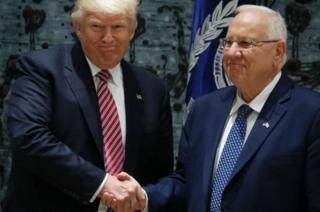 Tổng thống Israel Rivlin đón tiếp Tổng thống Trump