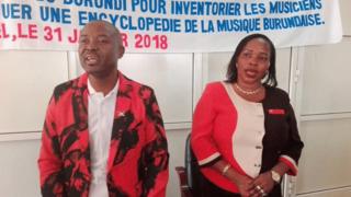 Mu kubamfu ni Minani Felicien arongoye ikigo FEMI DE J'ABAT, i buryo ni Solange Murerwa, umwe mu ndongozi z'ikigo.