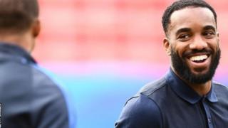 Lacazette afanyiwa vipimo vya matibabu Arsenal