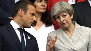 Theresa May ve Emmanuel Macron