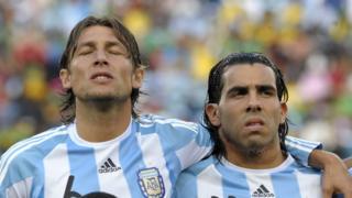 Heinze y Tévez en el mundial de 2010