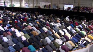 Islamic festival in Belfast held at disused DIY shop - BBC 