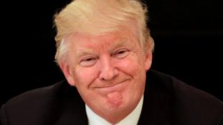 Donald Trump con cara de duda.