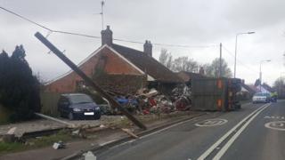 Lorry crash on A39