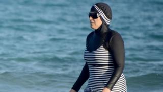 Vazi la Burkini