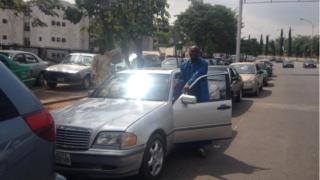 Nigeria fuel queue