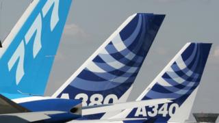 Літаки Airbus і Boeing на авіасалоні