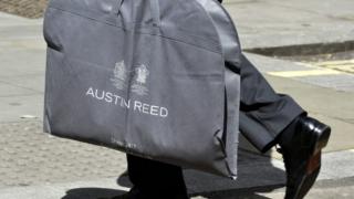 Austin Reed collapse to cost 1,000 jobs - BBC News