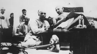 नेहरू और गांधी