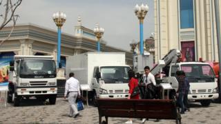 Душанбедаги Ўзбекистон маҳсулотлари кўргазмаси