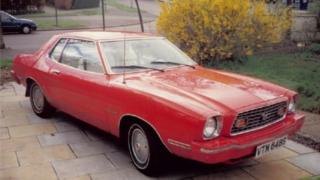 red ford mustang