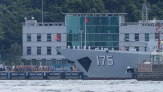 銀川號在昂船洲海軍基地內(7/7/2017)