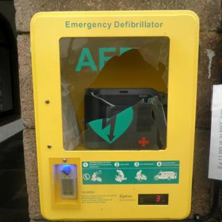 Damaged defibrillator