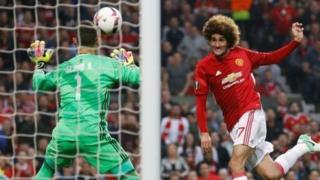 Marouane Fellaini lokacin da ya ci wa United kwallonta