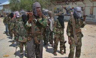 Al-Shabab iri mu ntambara na reta ishigikiwe n'amakungu