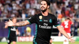 Isco na murnar cin kwallo