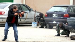 plusieurs militants d'Ansar Asharia ont rejoint le groupe Etat islamique