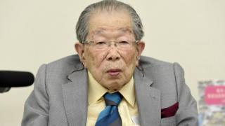 日野原重明氏は日本で非常に有名で各方面から尊敬されていた