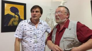 Художники Сергій Захаров (ліворуч) та Сергій Друзяка